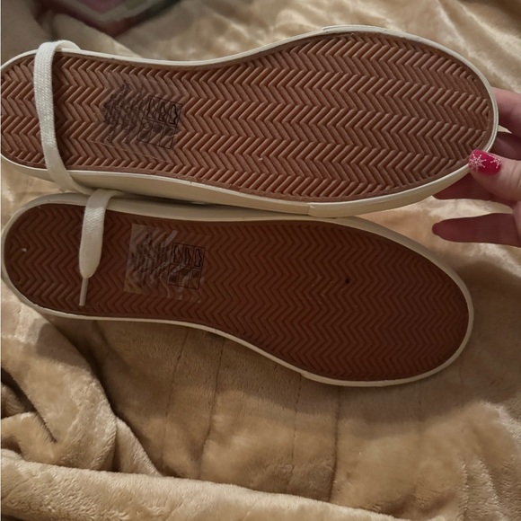 Disney primark high top shoes size 10 - Picture 2 of 3